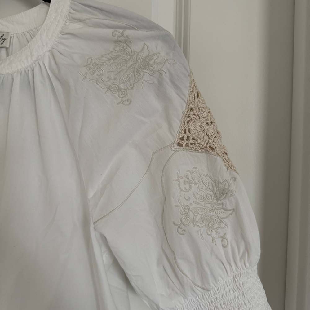 Wonderly Ivory Blouse with Floral Embroidery, S - Picture 6 of 15